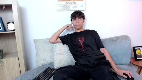 Snapshot of honeymoon_sariel chatting on November 28, 2025, 8:44 pm honeymoon_sariel online show from November 28, 2025, 8:44 pm