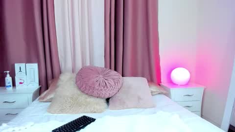 Snapshot of honeymoon_sariel chatting on November 30, 2025, 8:57 pm honeymoon_sariel online show from November 30, 2025, 8:57 pm