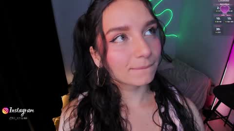      online show from May 5, 2026, 11:35 pm