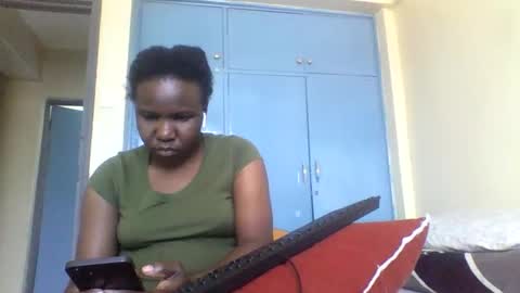 Snapshot of honeymuny chatting on November 7, 2025, 8:14 am Honeymuny online show from November 7, 2025, 8:14 am