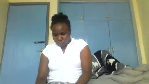 Snapshot of honeymuny chatting on November 9, 2025, 12:25 pm Honeymuny online show from November 9, 2025, 12:25 pm