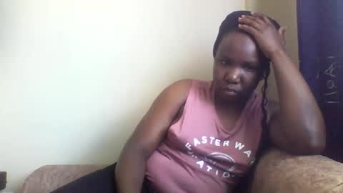 Snapshot of honeymuny chatting on November 28, 2025, 7:44 am Honeymuny online show from November 28, 2025, 7:44 am