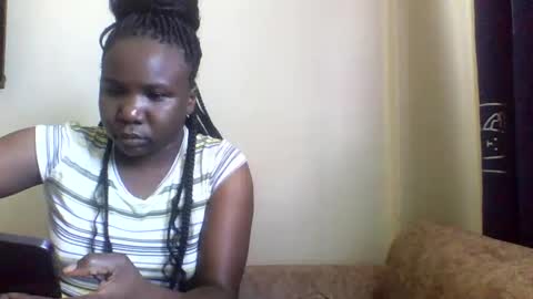 Snapshot of honeymuny chatting on December 1, 2025, 8:08 am Honeymuny online show from December 1, 2025, 8:08 am