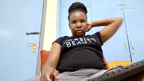 Snapshot of honeymuny chatting on December 2, 2025, 6:47 pm Honeymuny online show from December 2, 2025, 6:47 pm