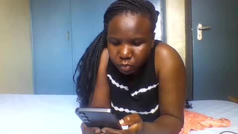 Snapshot of honeymuny chatting on December 18, 2025, 9:04 am Honeymuny online show from December 18, 2025, 9:04 am