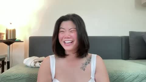Snapshot of honeysunshineneko chatting on July 7, 2026, 3:16 pm HoneySunshineNeko online show from July 7, 2026, 3:16 pm