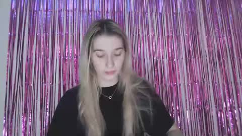 honeyveil online show from February 10, 2026, 1:26 pm