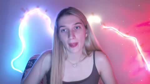 Snapshot of honeyveil chatting on June 11, 2026, 7:45 pm honeyveil online show from June 11, 2026, 7:45 pm