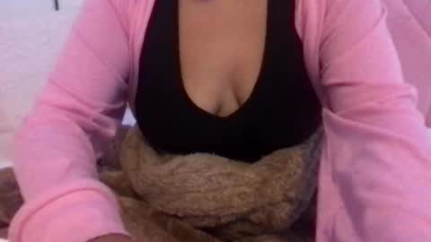 Snapshot of honeyy_89 chatting on May 6, 2026, 4:45 pm honeyyy89 online show from May 6, 2026, 4:45 pm
