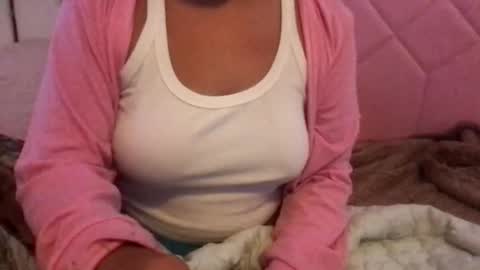 Snapshot of honeyy_89 chatting on May 17, 2026, 12:34 pm honeyyy89 online show from May 17, 2026, 12:34 pm