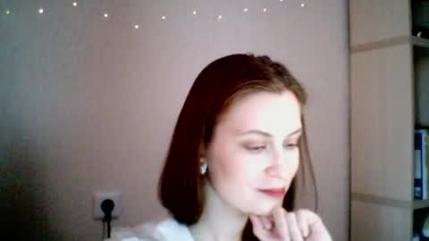 Snapshot of honeyy_bun chatting on April 23, 2026, 12:29 pm honeyy_bun online show from April 23, 2026, 12:29 pm