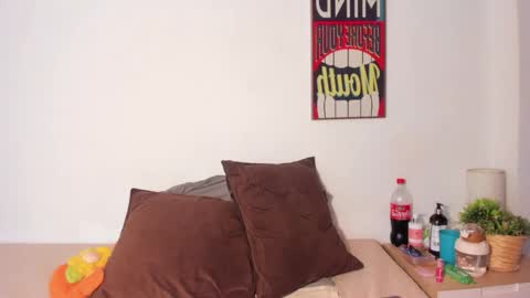 Snapshot of honeyyybrown chatting on October 10, 2025, 7:57 pm HoneyBrown online show from October 10, 2025, 7:57 pm