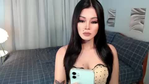 olivia online show from June 3, 2026, 1:25 pm