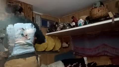 hoodoou online show from February 9, 2026, 1:31 am