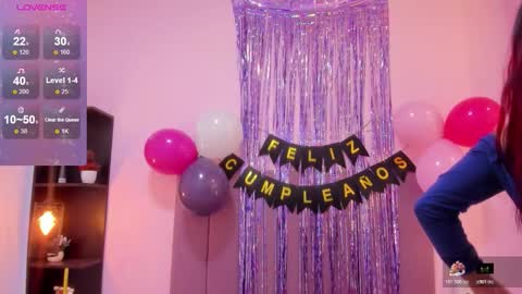 holly online show from November 1, 2025, 8:44 pm