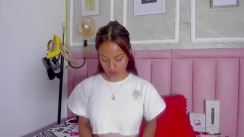 holly online show from February 19, 2026, 9:55 pm