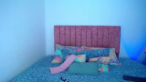 Snapshot of hoot_alicee chatting on October 16, 2025, 9:05 pm ONLYFANS online show from October 16, 2025, 9:05 pm