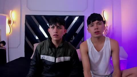 hoot_booys_ online show from May 4, 2026, 3:35 am