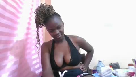 Snapshot of hope_terry chatting on November 18, 2025, 8:52 am hope_terry online show from November 18, 2025, 8:52 am