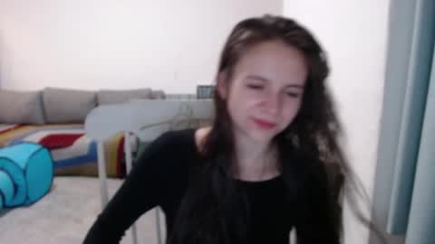Snapshot of hope_xo chatting on May 25, 2026, 10:27 pm Hope online show from May 25, 2026, 10:27 pm