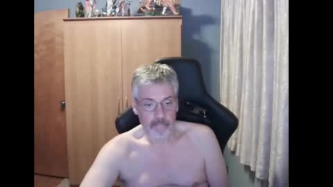 Snapshot of horndoggyx1 chatting on December 6, 2024, 11:36 pm horndoggy online show from December 6, 2024, 11:36 pm
