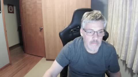 Snapshot of horndoggyx1 chatting on January 2, 2025, 1:08 pm horndoggy online show from January 2, 2025, 1:08 pm