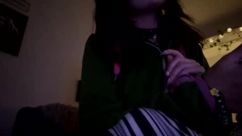 Snapshot of horneymomnextdoor chatting on October 8, 2025, 2:53 am horneymomnextdoor online show from October 8, 2025, 2:53 am