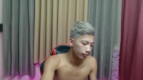 Snapshot of horny_asianmoreno chatting on December 5, 2025, 2:58 pm ROGER online show from December 5, 2025, 2:58 pm