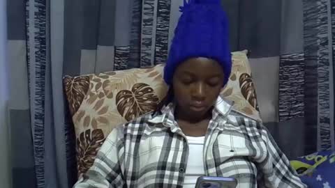 Leila online show from April 25, 2026, 3:31 am
