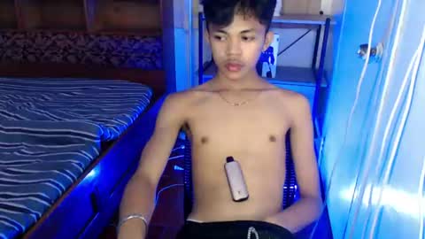 Snapshot of horny_joshxxx chatting on July 1, 2026, 1:18 am horny_joshxxx online show from July 1, 2026, 1:18 am