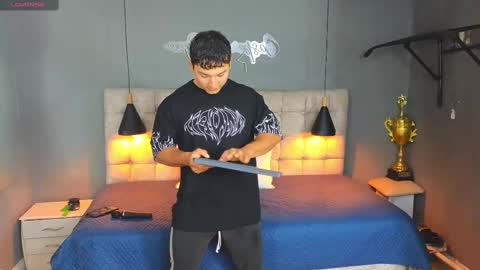 Snapshot of horny_nick18 chatting on October 8, 2025, 11:30 am horny_nick18 online show from October 8, 2025, 11:30 am