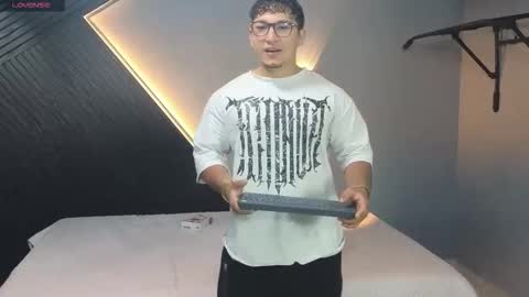 horny_nick18 online show from March 9, 2026, 1:37 pm