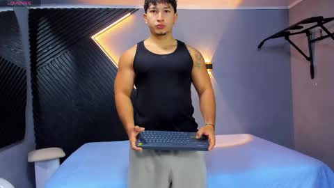 Snapshot of horny_nick18 chatting on May 5, 2026, 11:51 am horny_nick18 online show from May 5, 2026, 11:51 am