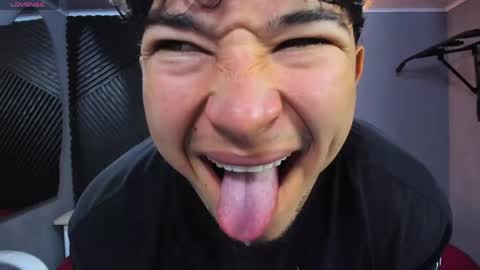 Snapshot of horny_nick18 chatting on May 7, 2026, 1:49 pm horny_nick18 online show from May 7, 2026, 1:49 pm