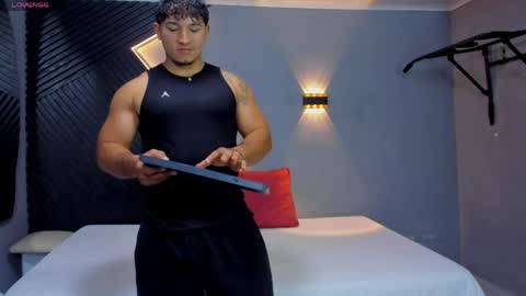 Snapshot of horny_nick18 chatting on May 11, 2026, 1:39 pm horny_nick18 online show from May 11, 2026, 1:39 pm