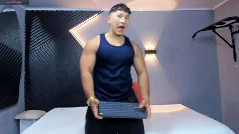 Snapshot of horny_nick18 chatting on May 13, 2026, 11:18 am horny_nick18 online show from May 13, 2026, 11:18 am