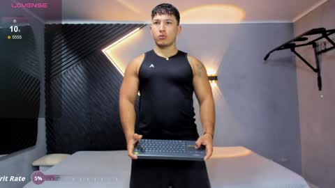 Snapshot of horny_nick18 chatting on May 23, 2026, 12:09 pm horny_nick18 online show from May 23, 2026, 12:09 pm