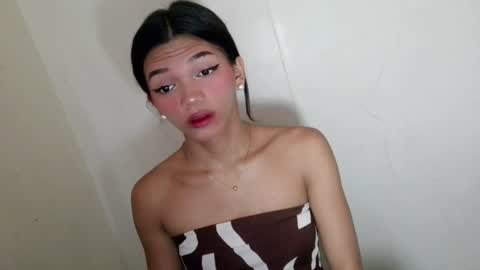 Rhiana online show from June 12, 2026, 3:38 am