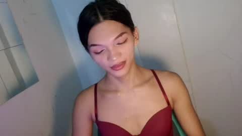 Rhiana online show from July 16, 2026, 3:23 am