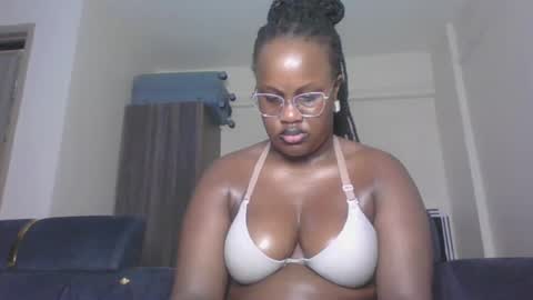 Snapshot of horny_sexxy_babe chatting on July 2, 2026, 11:27 am Lucy online show from July 2, 2026, 11:27 am