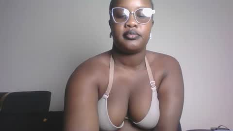 Snapshot of horny_sexxy_babe chatting on July 13, 2026, 12:41 pm Lucy online show from July 13, 2026, 12:41 pm