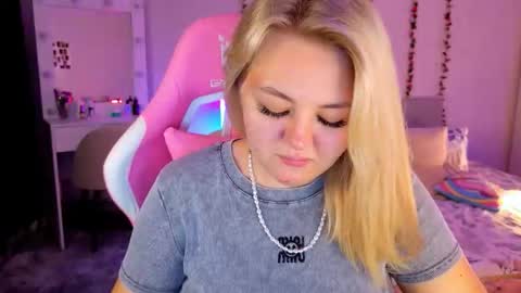 HornyCakee online show from October 6, 2025, 11:18 am