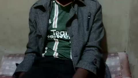 Snapshot of hornycouple33399 chatting on March 20, 2026, 3:22 am hornycouple33399 online show from March 20, 2026, 3:22 am