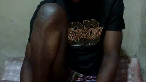 Snapshot of hornycouple33399 chatting on March 22, 2026, 5:55 am hornycouple33399 online show from March 22, 2026, 5:55 am