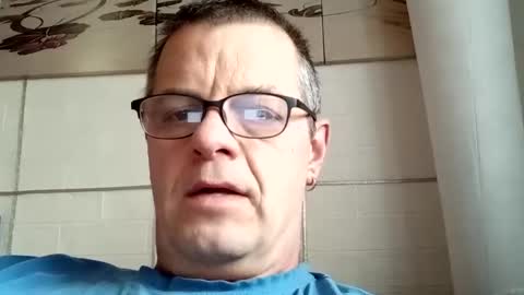 Snapshot of hornycum71 chatting on January 5, 2025, 10:53 am Thorsten online show from January 5, 2025, 10:53 am