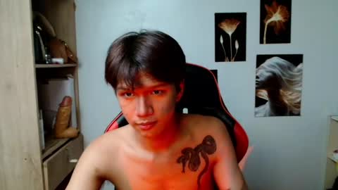 HornyEssel online show from April 26, 2026, 5:38 am