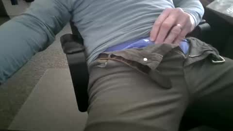 hornyhubby1001 online show from May 11, 2026, 2:45 pm
