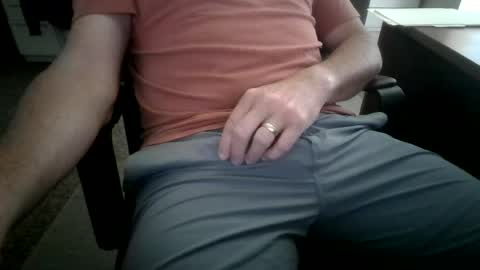 hornyhubby1001 online show from July 13, 2026, 2:53 pm