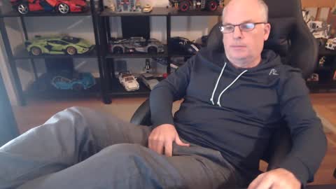 Snapshot of hornynthick70 chatting on December 20, 2024, 1:03 am hornynthick70 online show from December 20, 2024, 1:03 am