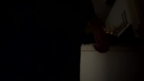 Snapshot of hornyonelooking1 chatting on March 11, 2025, 12:06 pm hornyonelooking1 online show from March 11, 2025, 12:06 pm